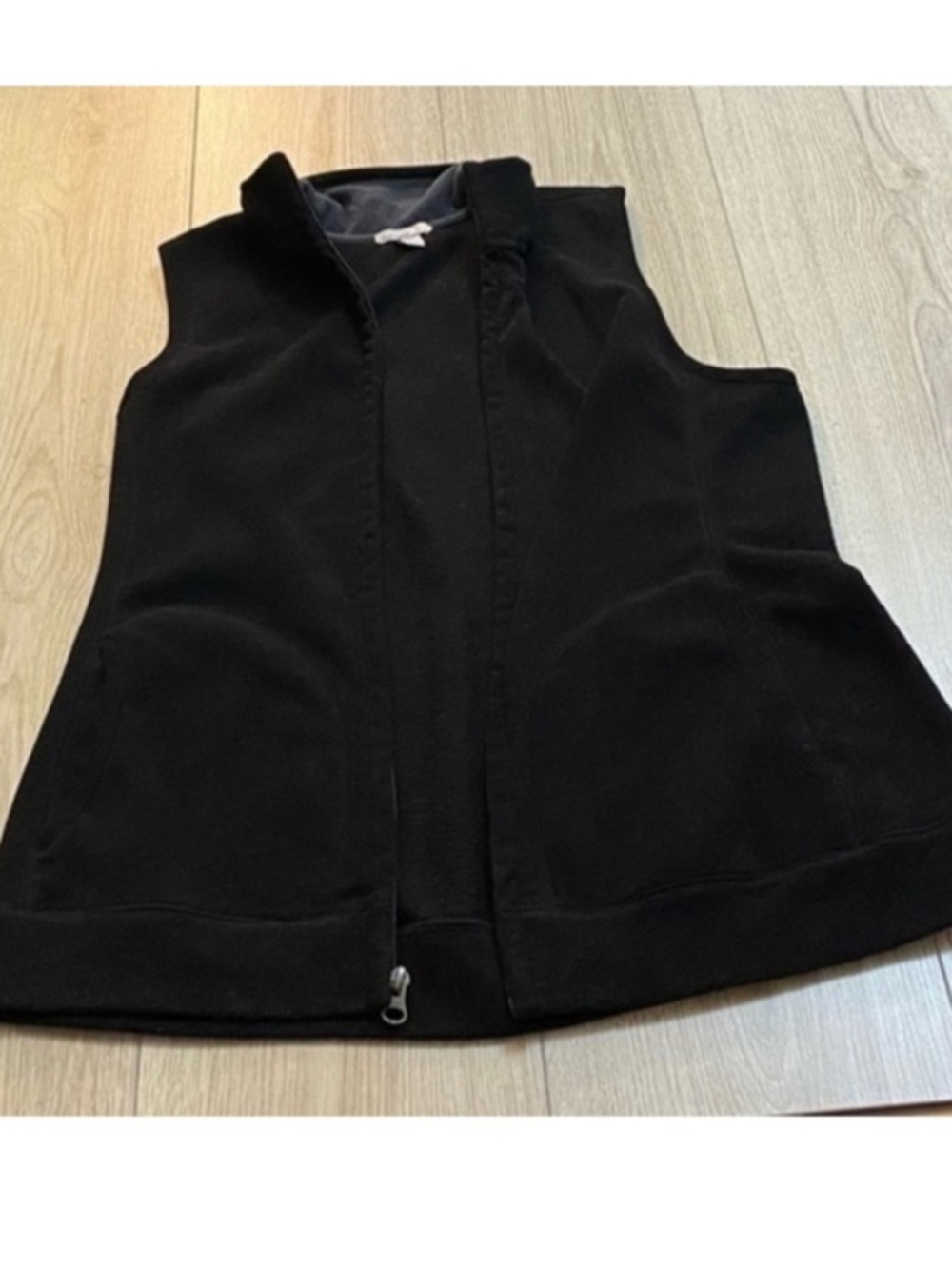 Old navy Black Sleeveless Zip-Front Women's Vest top